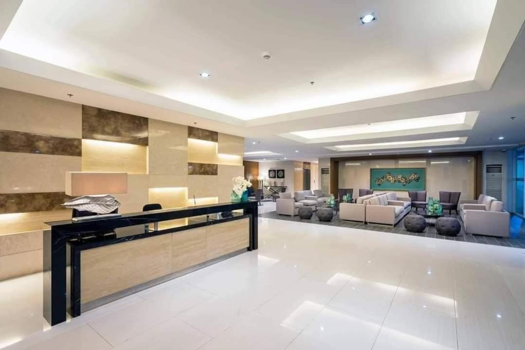 Coast Stay By J 40Th Floor Penthouse มะนิลา ภายนอก รูปภาพ